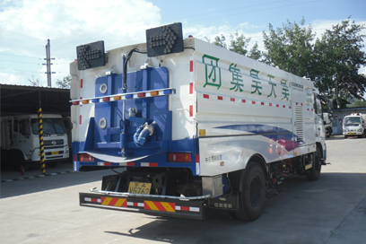 多功能清洗车